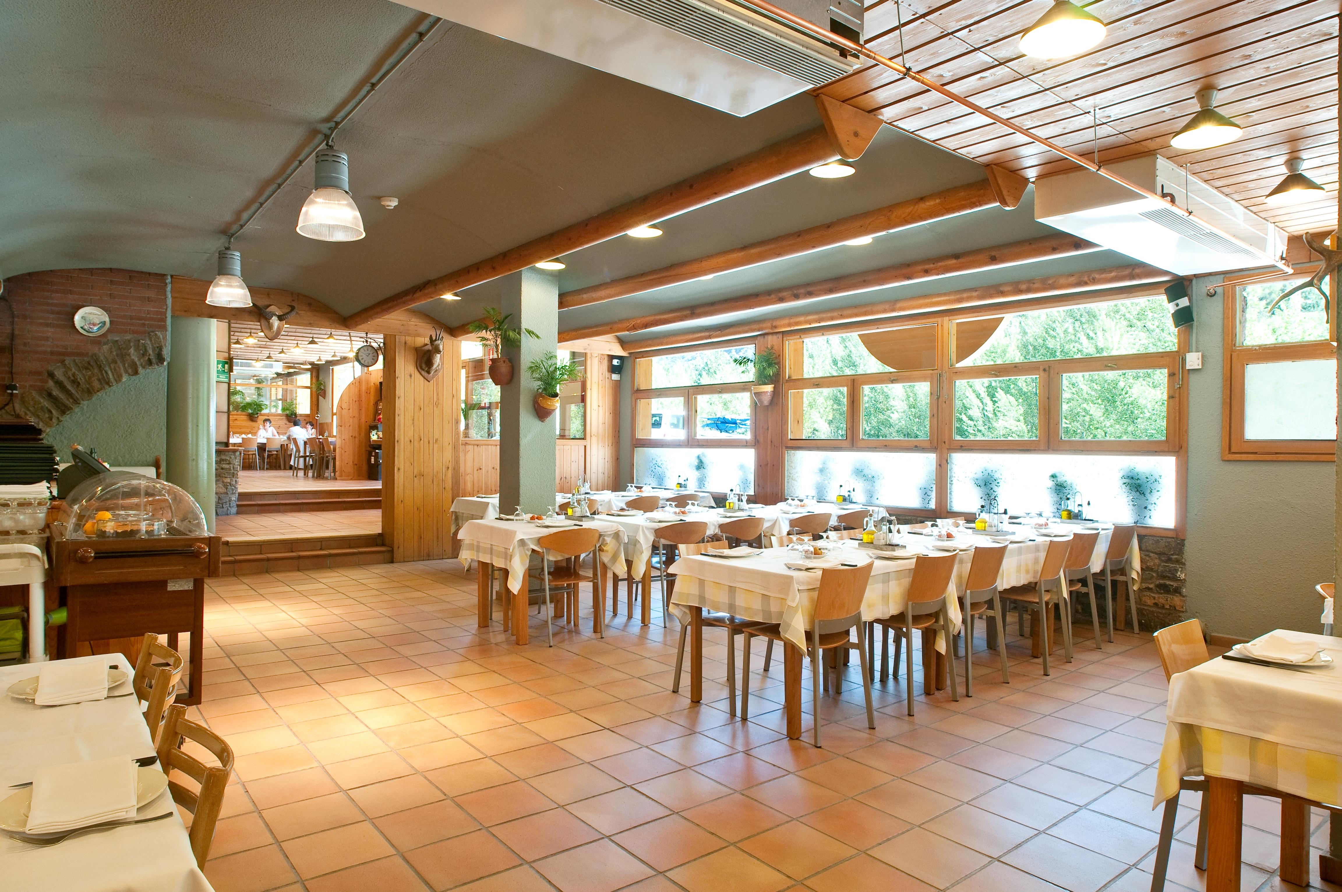 Hotel Restaurant Les Brases Sort Ngoại thất bức ảnh