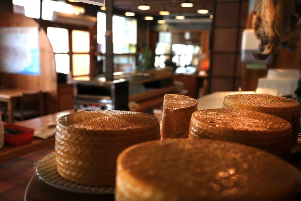 Hotel Restaurant Les Brases Sort Ngoại thất bức ảnh